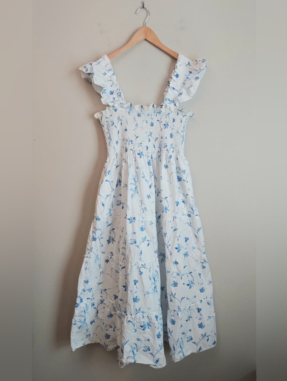 Hill House Blue Floral Ellie Nap Dress Size Medium Cottagecore Feminie Smocked - Picture 4 of 11